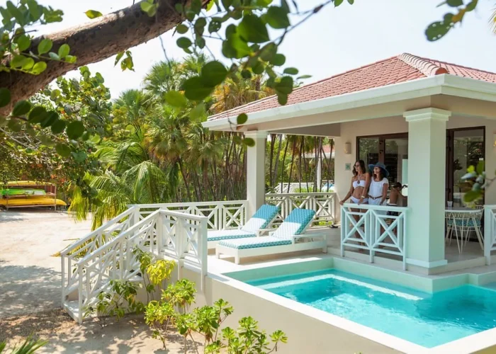 Belize Naia plunge pool Belize Naia plunge pool