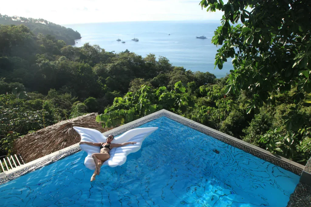 Makanda pool floatie view