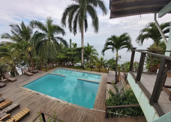Panama Bird Island pool view