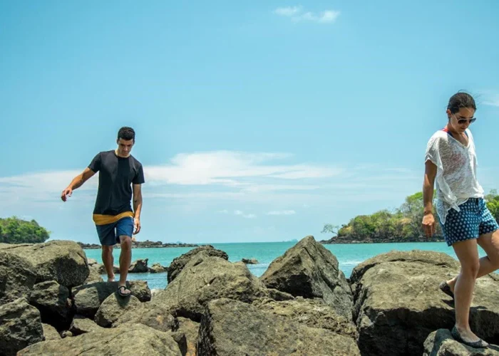Panama Isla Palenque couple Panama Isla Palenque couple
